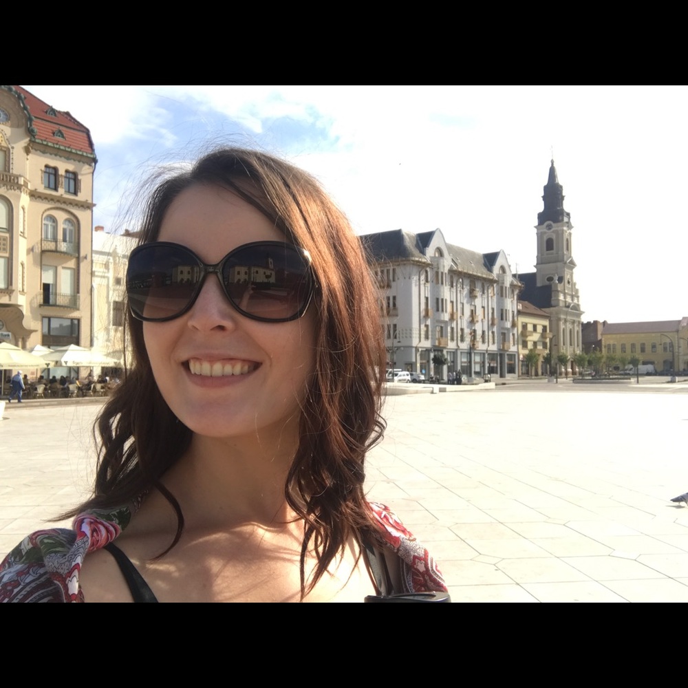 Meet your Posher, Daniela